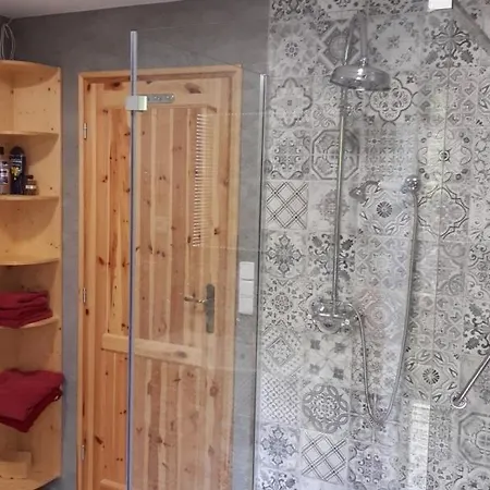 Farma Mokriny Hronov